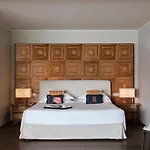 Ξενοδοχείο Flori 4*
