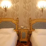 Flori Ξενοδοχείο 4*