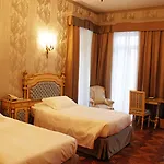 Flori Ξενοδοχείο 4*