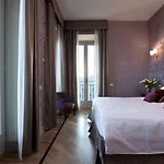 Ξενοδοχείο Flori 4*