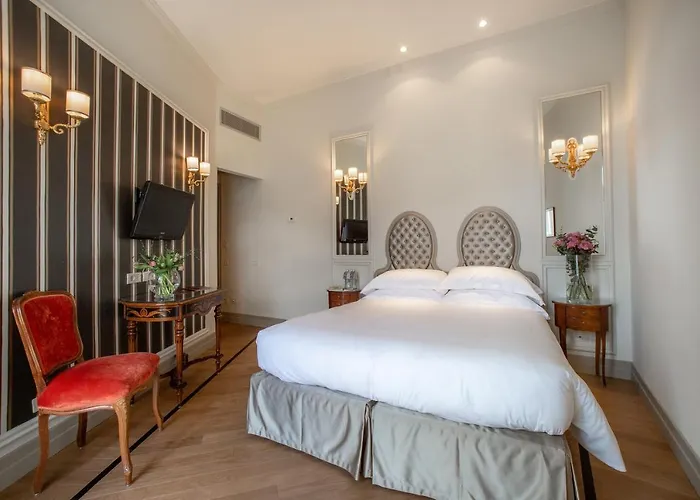 Flori Hotel