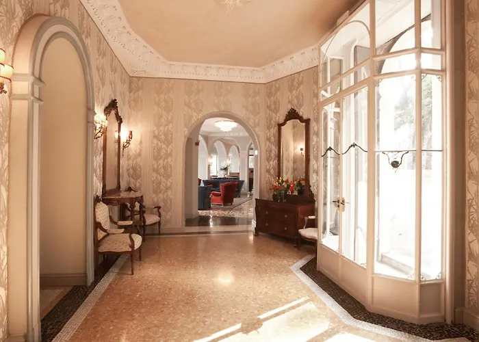 Flori Hotel Como
