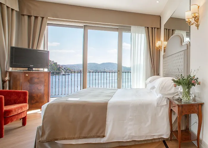 Flori Hotel